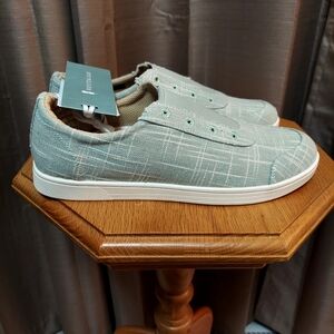 NWT Revitalign Santa Margarita Slip On Sneakers Size 8.5B